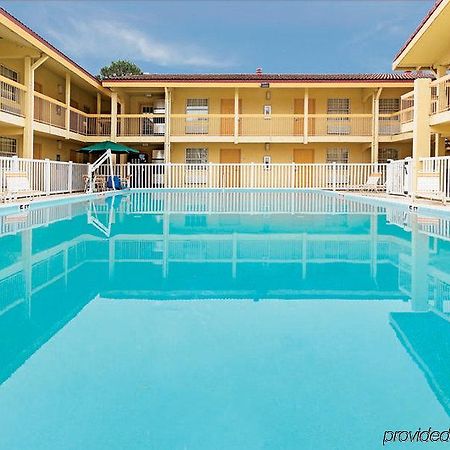 Days Inn By Wyndham Jacksonville Baymeadows Экстерьер фото