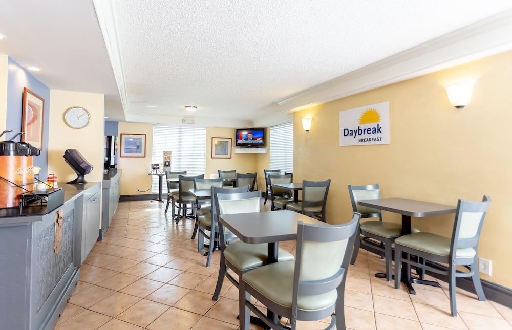 Days Inn By Wyndham Jacksonville Baymeadows Экстерьер фото