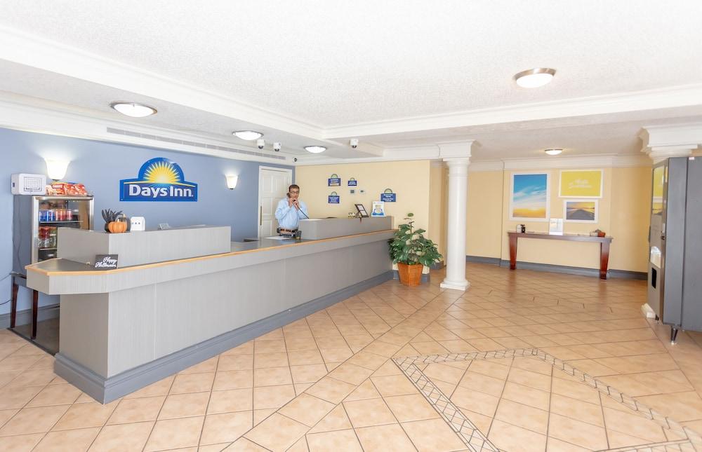 Days Inn By Wyndham Jacksonville Baymeadows Экстерьер фото