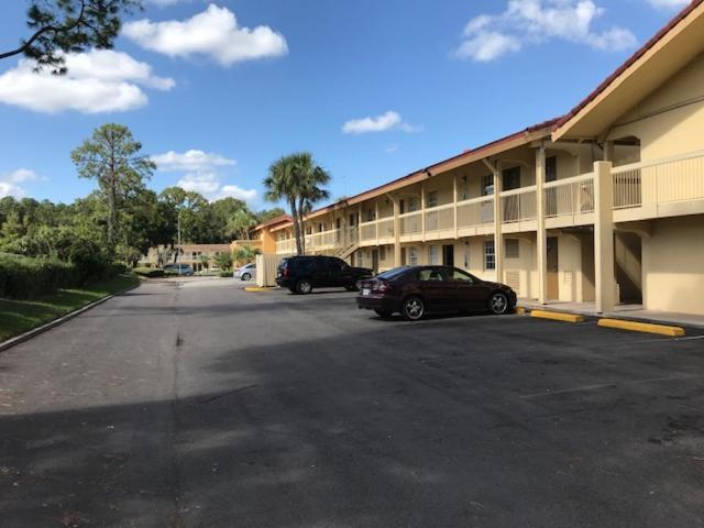 Days Inn By Wyndham Jacksonville Baymeadows Экстерьер фото